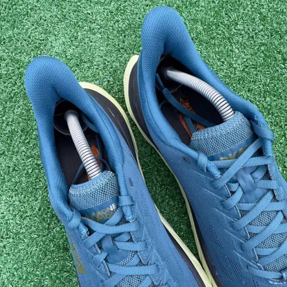 HOKA ONE ONE MACH 4 - Men’s Running Shoes - SIZE 11.5D
